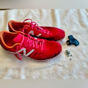 New Balance SARAVA Silent Hunter spikes 8.5